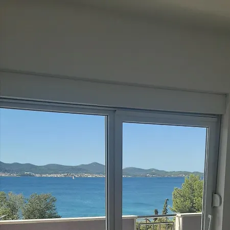 아파트 Seaview House Mali Rog 자다르