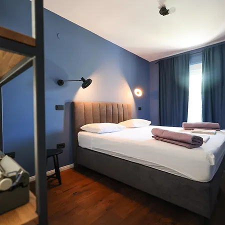 Apartment Seaview House Mali Rog