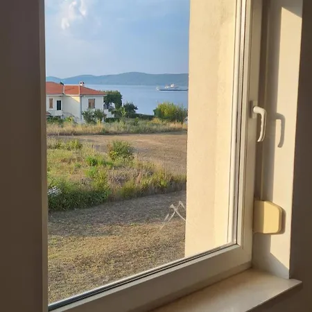 Seaview House Mali Rog Apartment *