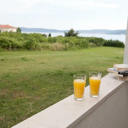 Apartment Seaview House Mali Rog *
