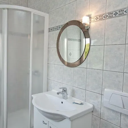 Seaview House Mali Rog 아파트