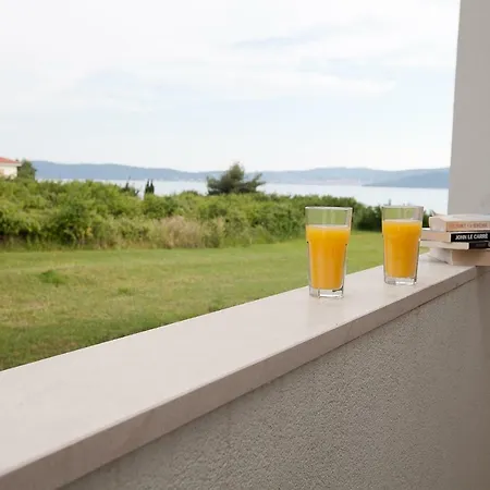 아파트 Seaview House Mali Rog 자다르