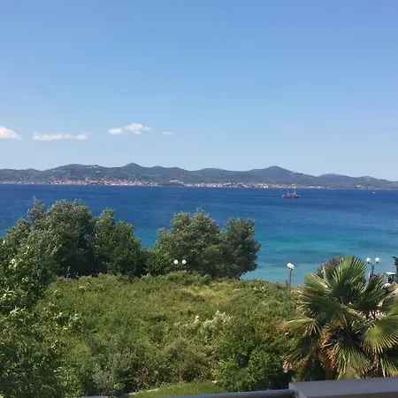 Seaview House Mali Rog 아파트