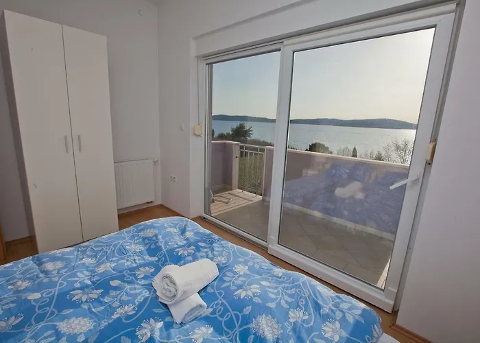 Apartment Seaview House Mali Rog *