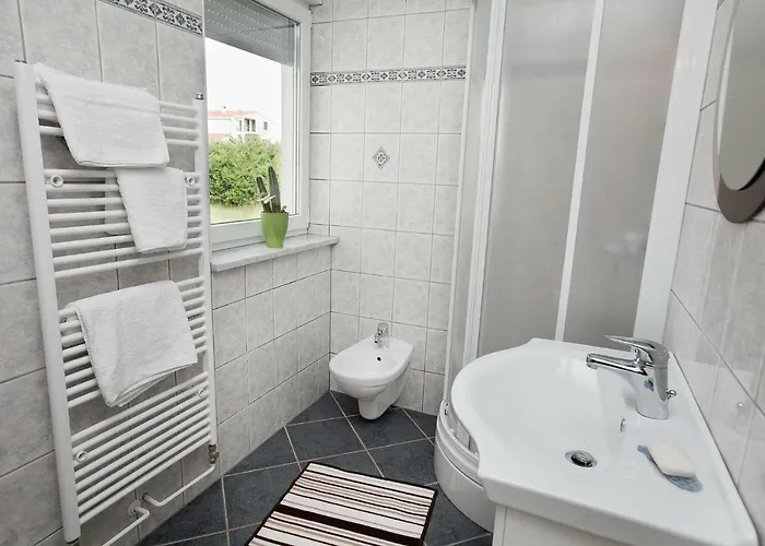 Apartment Seaview House Mali Rog