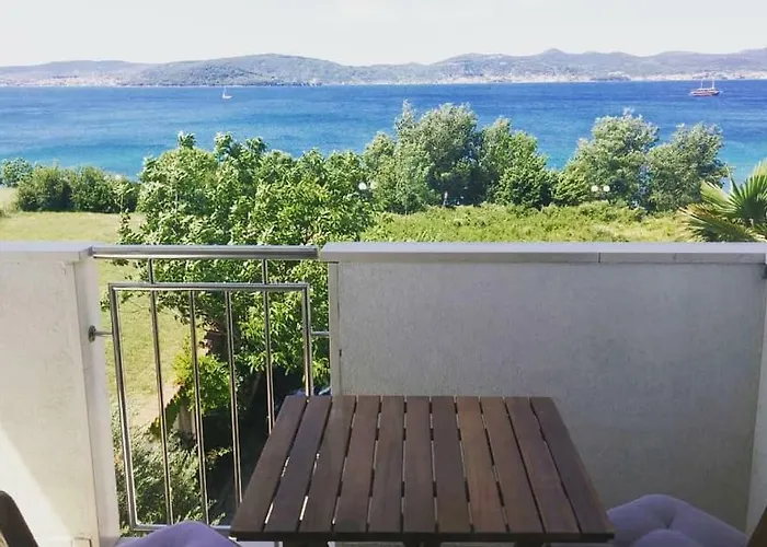 Seaview House Mali Rog Apartman