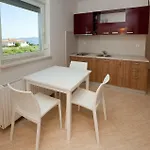 Seaview House Mali Rog Apartmán *