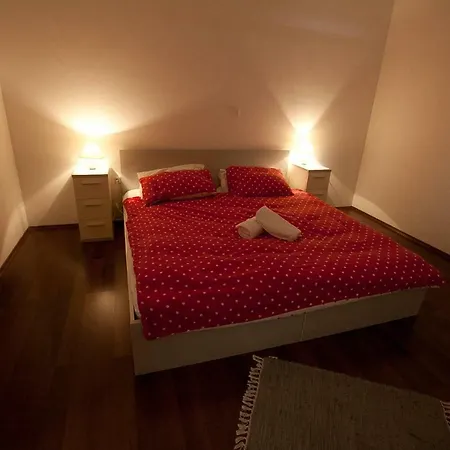 Seaview House Mali Rog Apartment