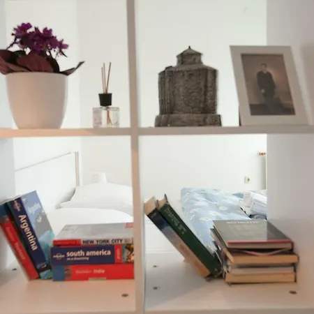 Seaview House Mali Rog شقة