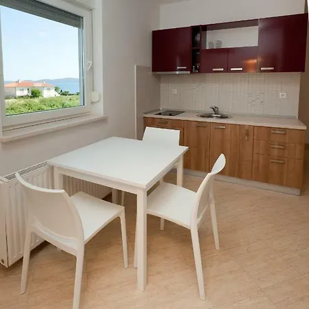 Seaview House Mali Rog Apartament *