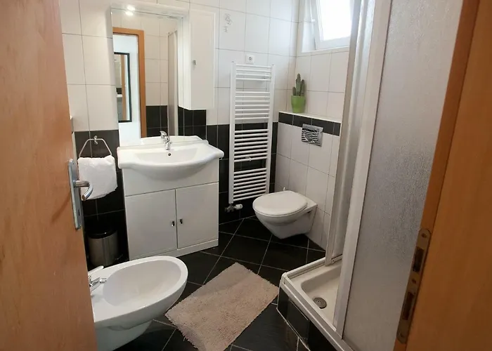 Seaview House Mali Rog Задар