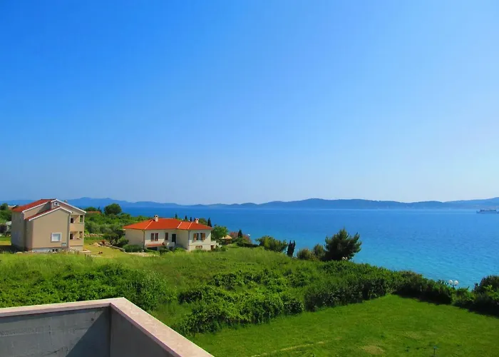 Seaview House Mali Rog Апартаменты